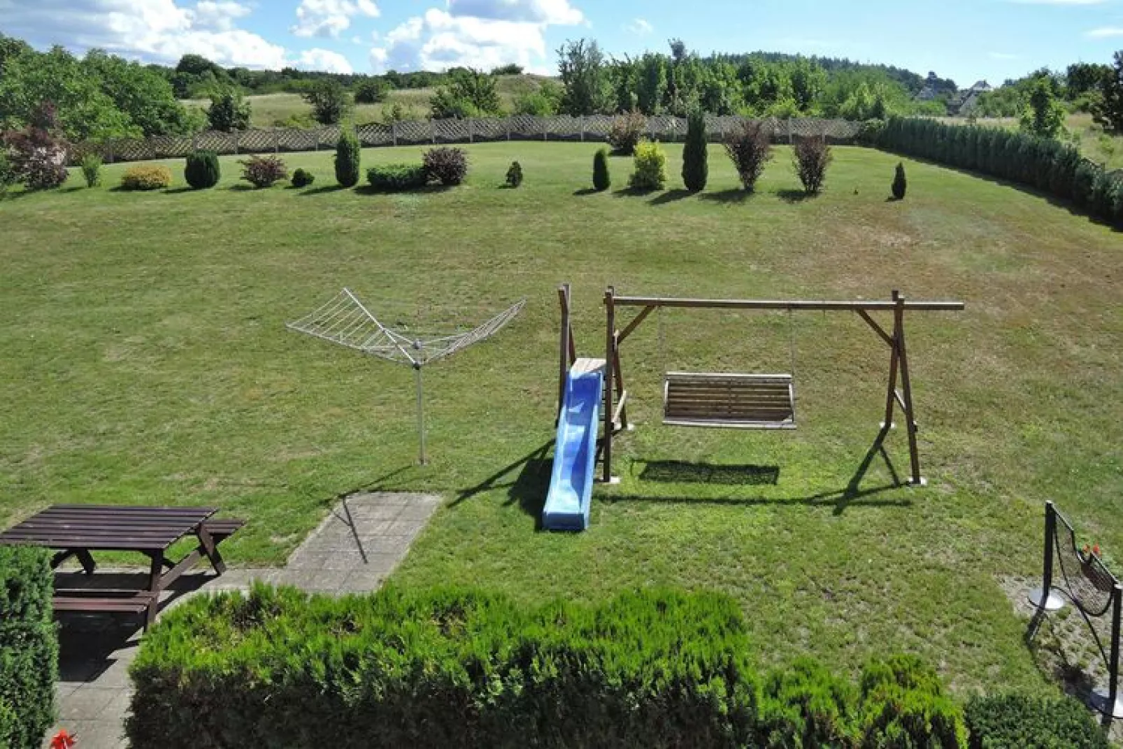 Holiday flat, Lubin--Gardens in summer