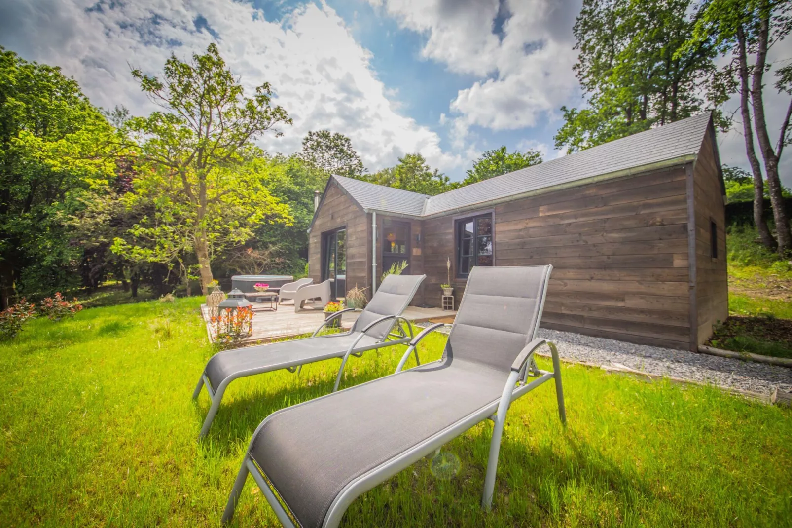 Be Chalet-Exterior summer