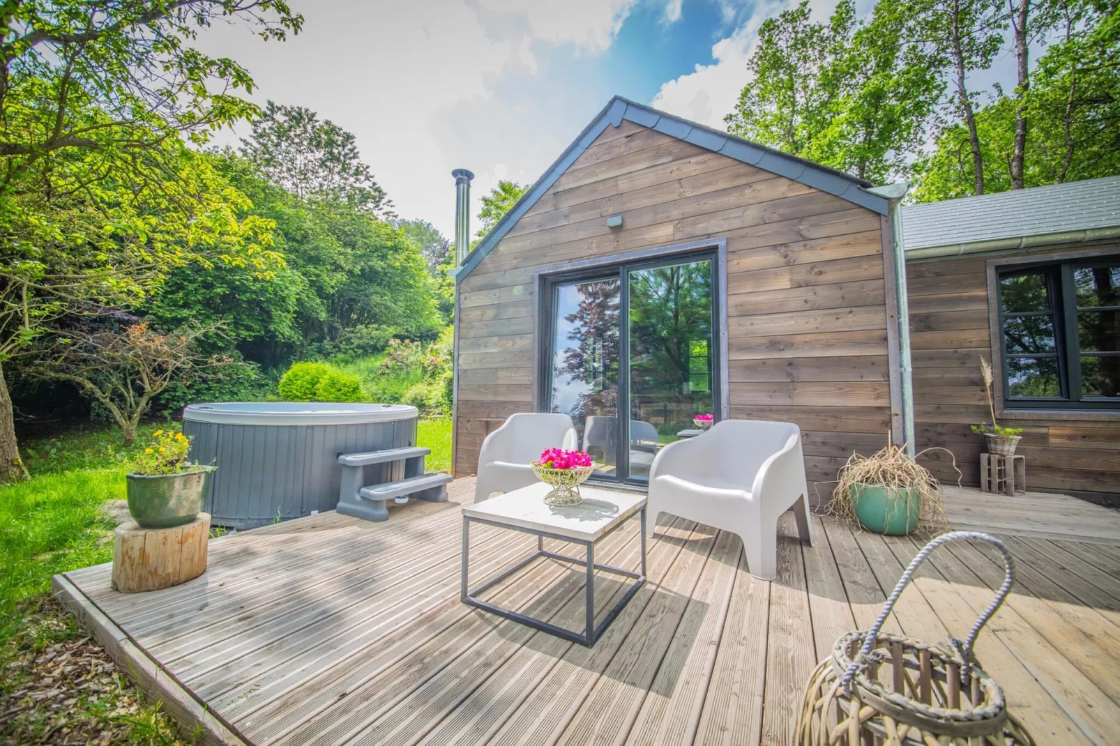 Be Chalet-Exterior summer