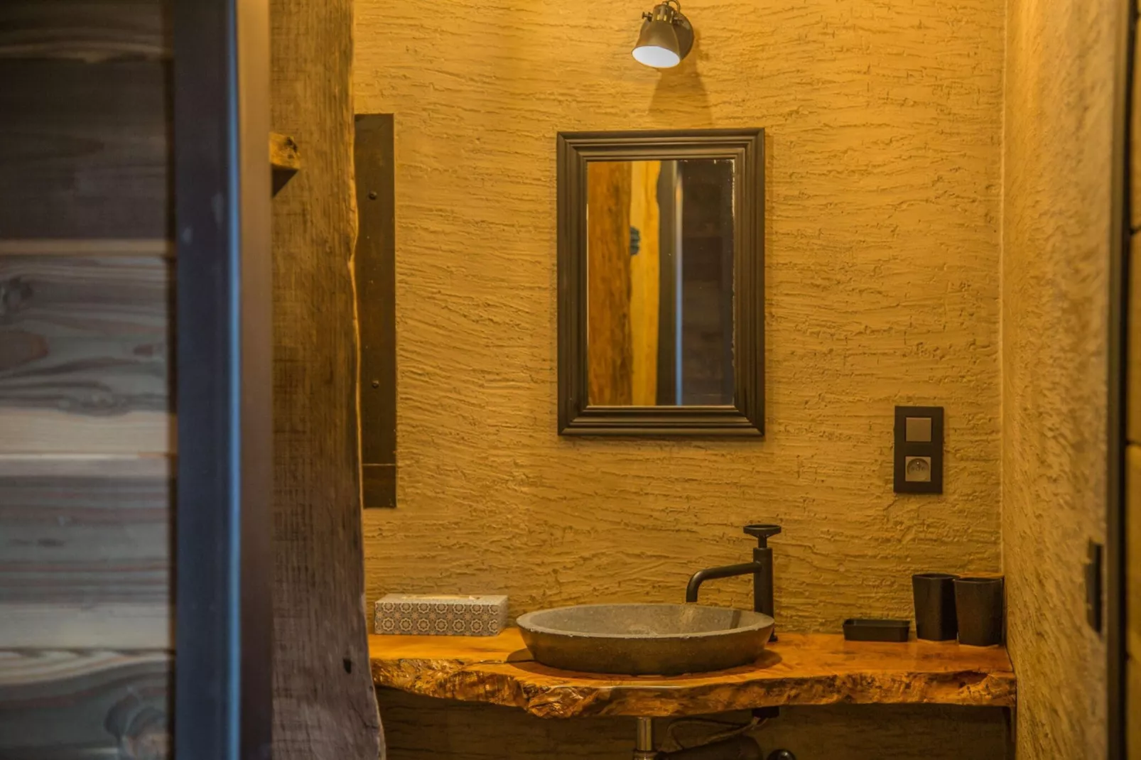 Be Chalet-Bathroom