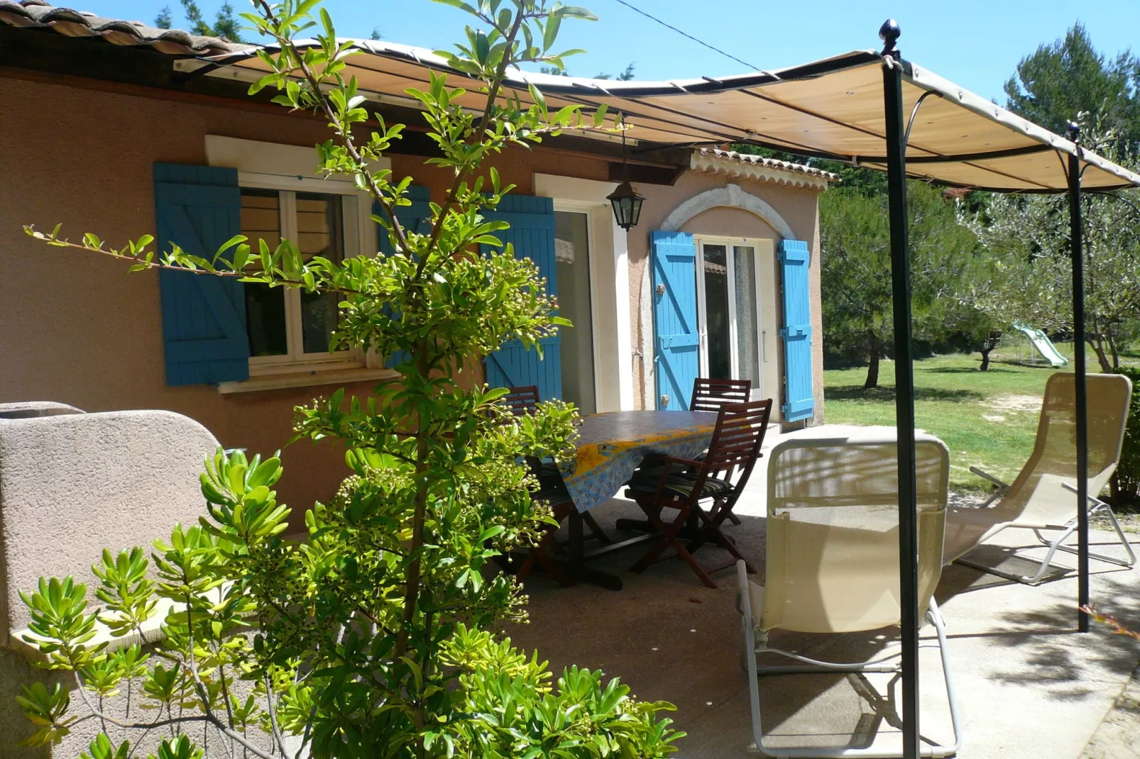 La Queue du Loup-Terrassenbalkon