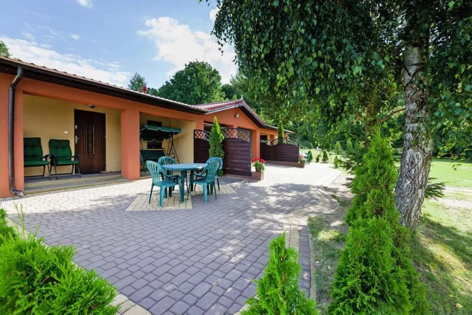 Semi-detached houses Dargobadz 25 qm and 500 qm lawn area-Exterior summer