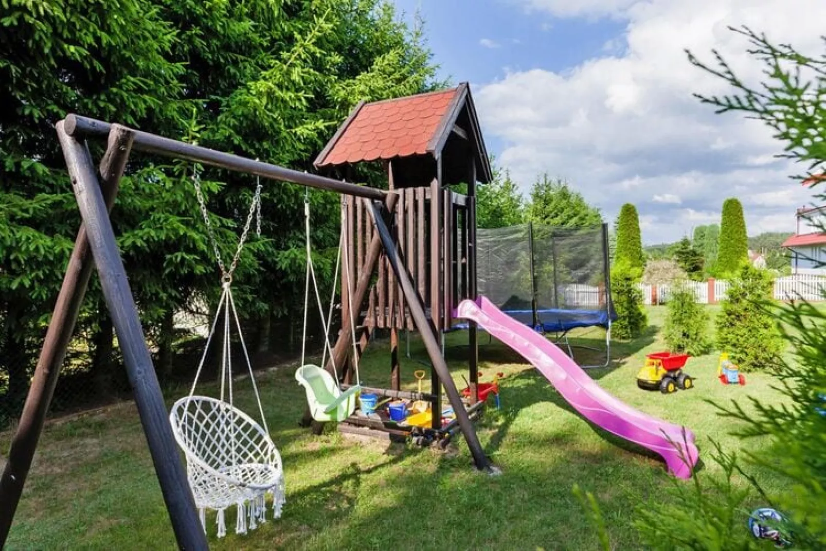 Semi-detached houses Dargobadz 25 qm and 500 qm lawn area-Gardens summer