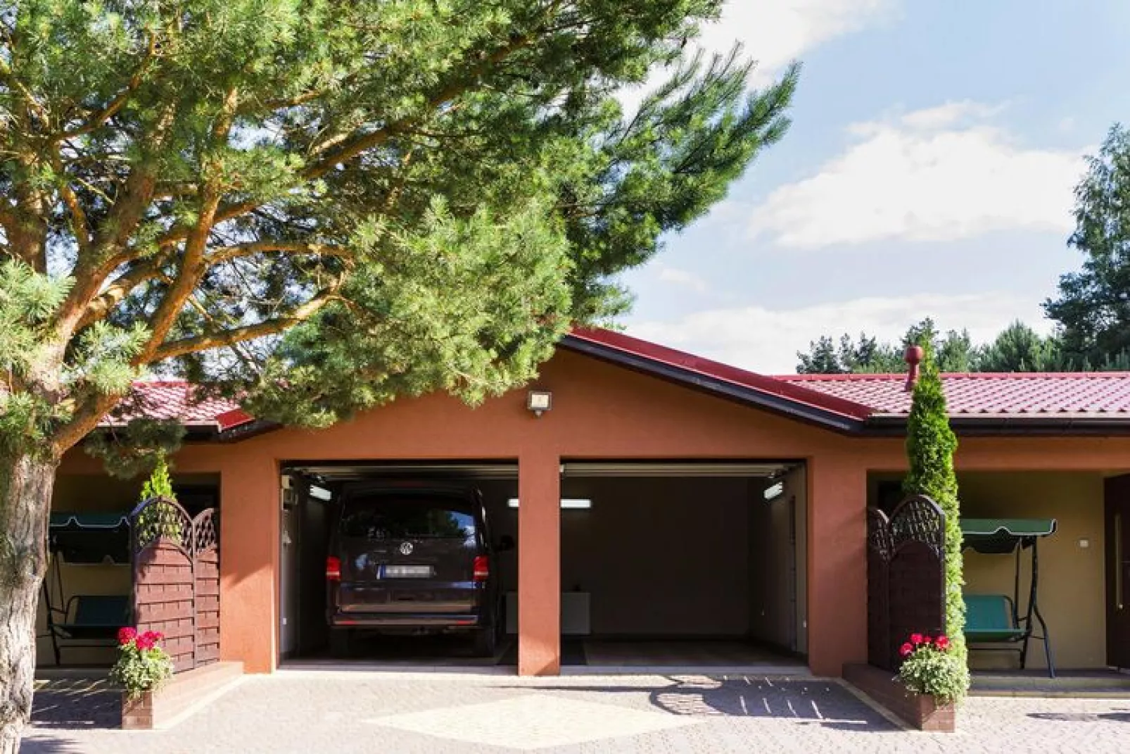 Semi-detached houses Dargobadz 25 qm and 500 qm lawn area-Facilities
