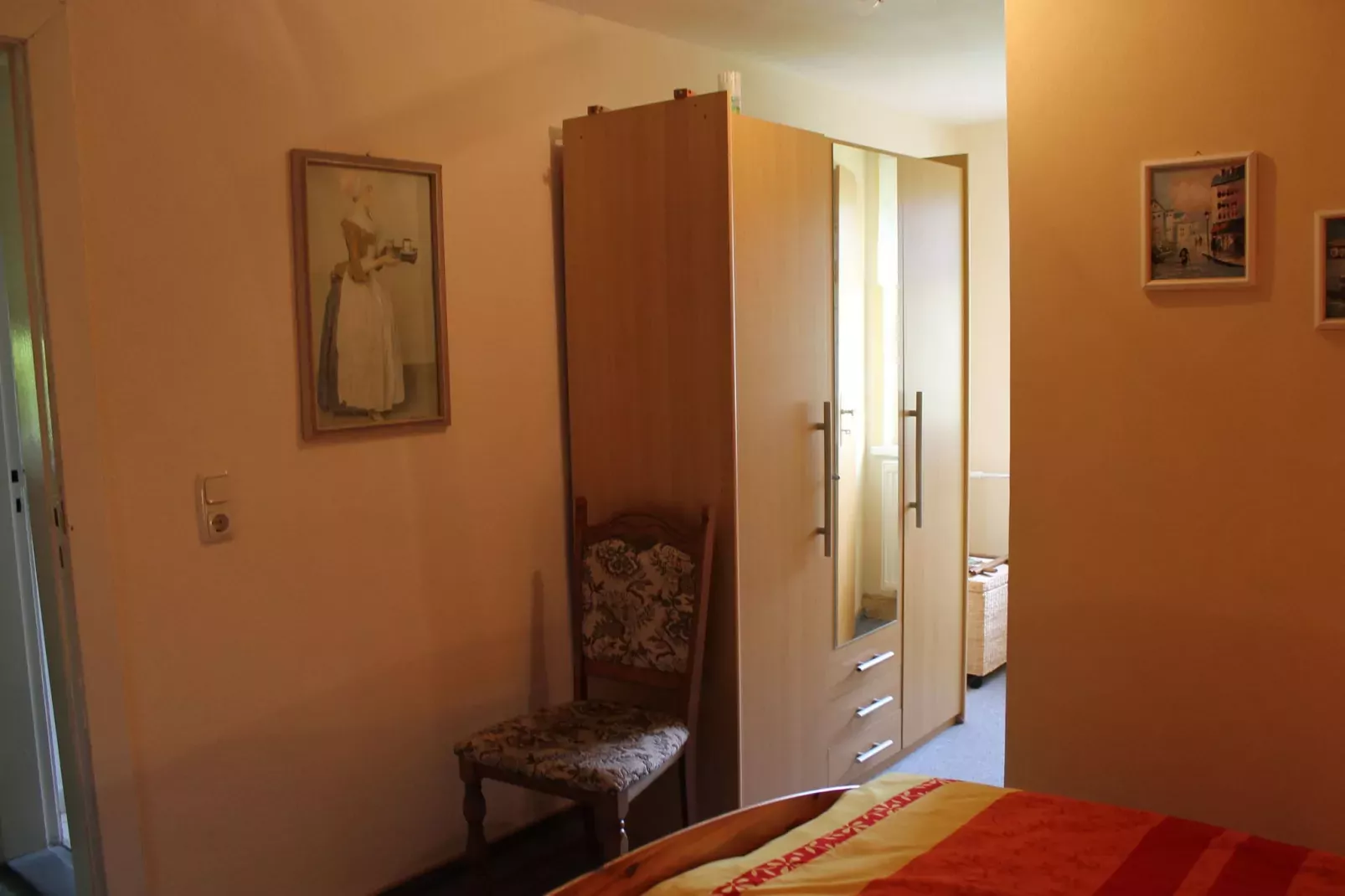 Karins Ferienwohnung-Schlafzimmer