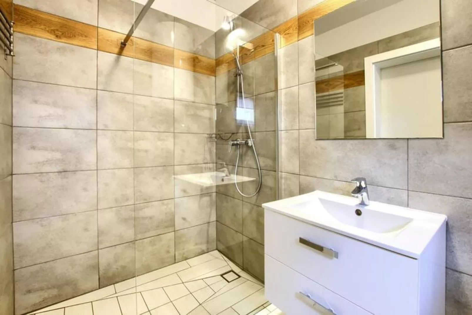Domy z basenem Rogowo dla 6 osób-Bathroom