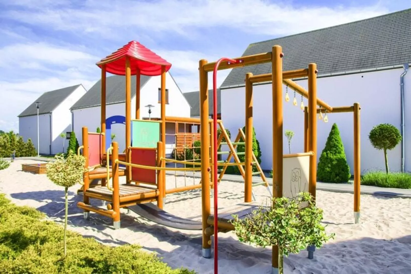 Domy z basenem Rogowo dla 6 osób-Exterior summer
