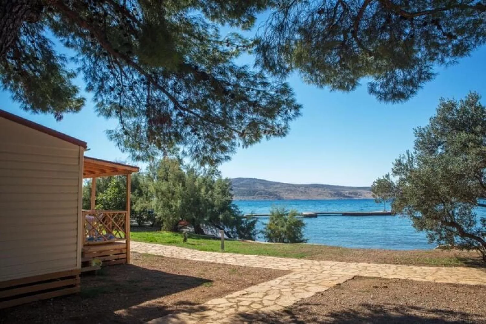 Caravanpark Paklenica in Starigrad Paklenica - Mobile home Dalmacija 30 qm for 6 pers-View summer