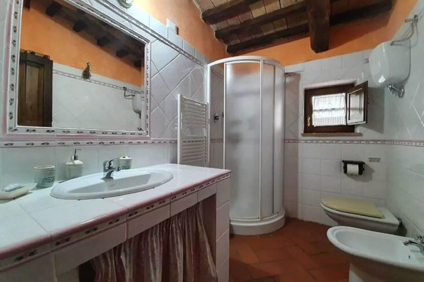 Appartamento Vista Montagna-Badezimmer