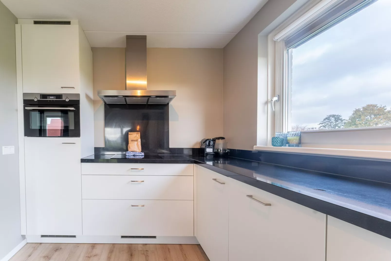 De Kokmeeuw Huis Nr 11-Kitchen