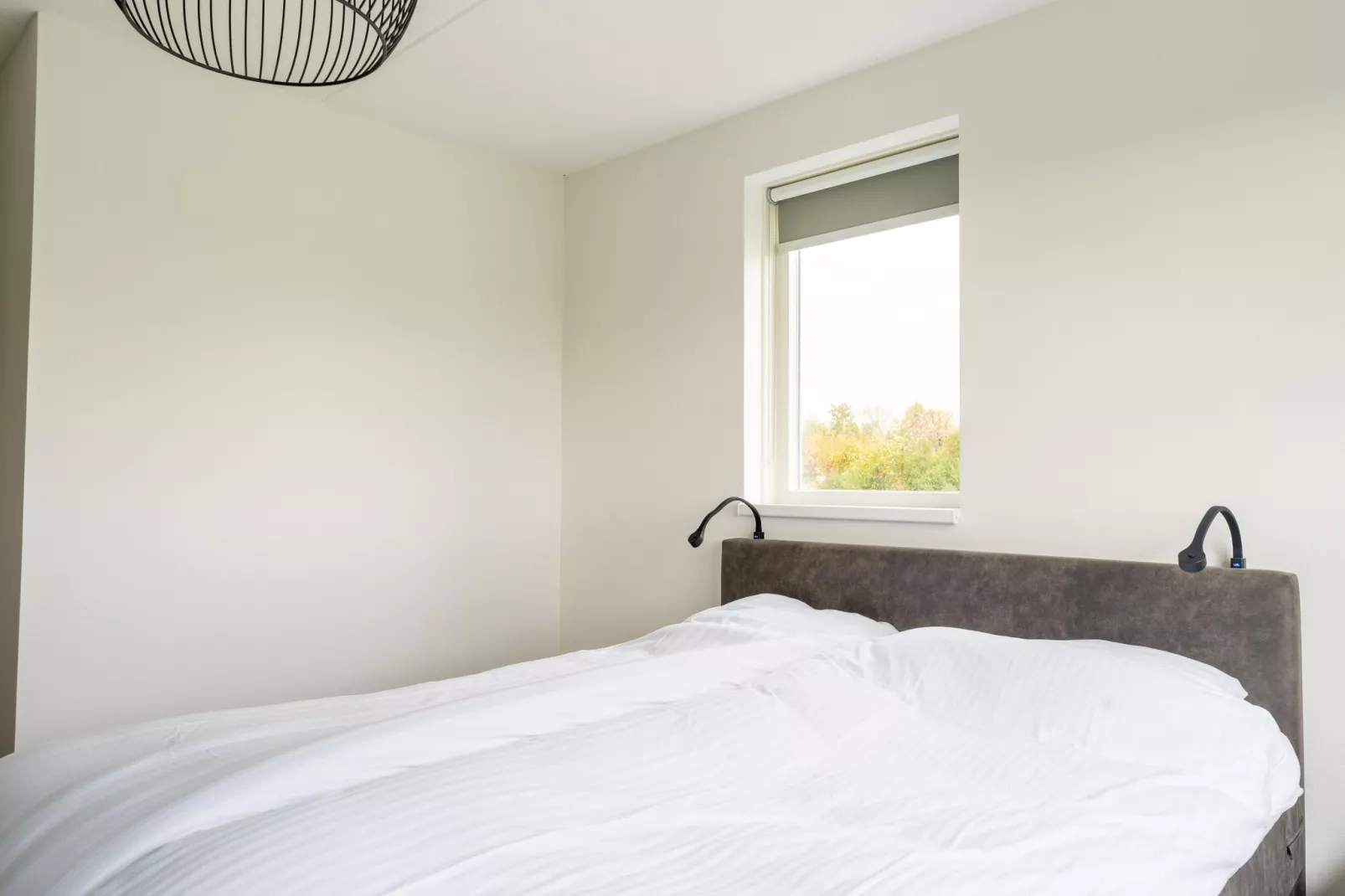 De Kokmeeuw Huis Nr 11-Bedroom