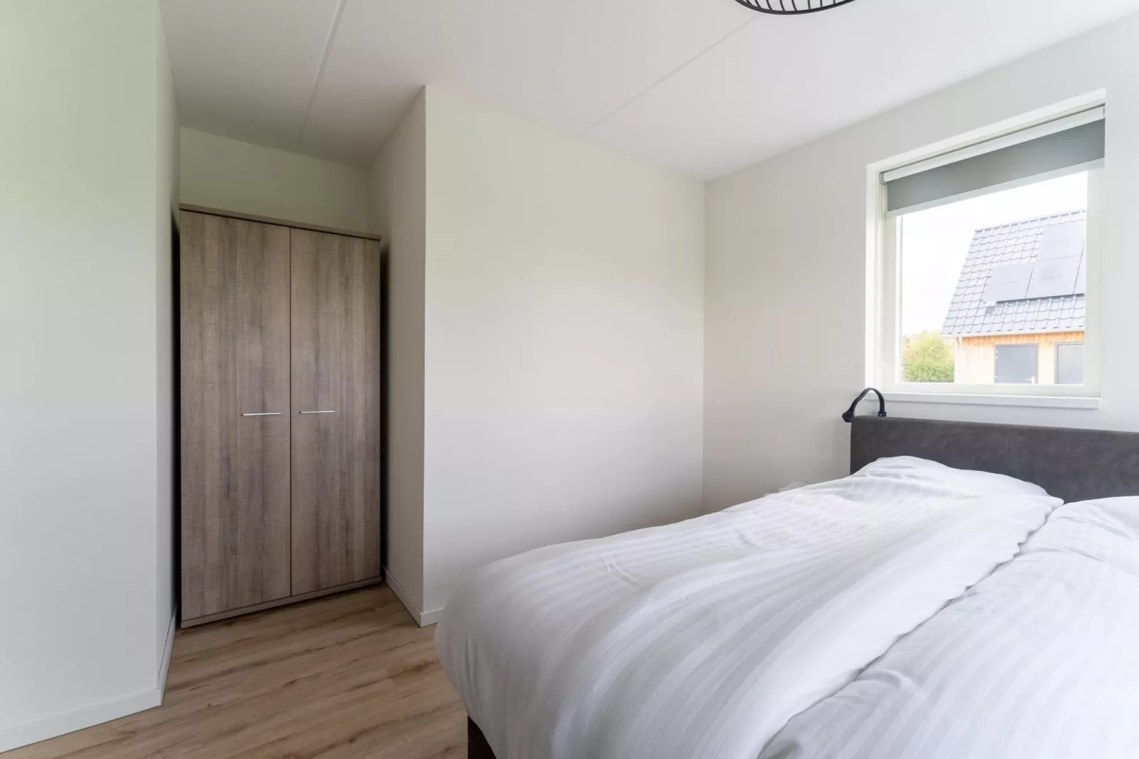 De Kokmeeuw Huis Nr 11-Bedroom