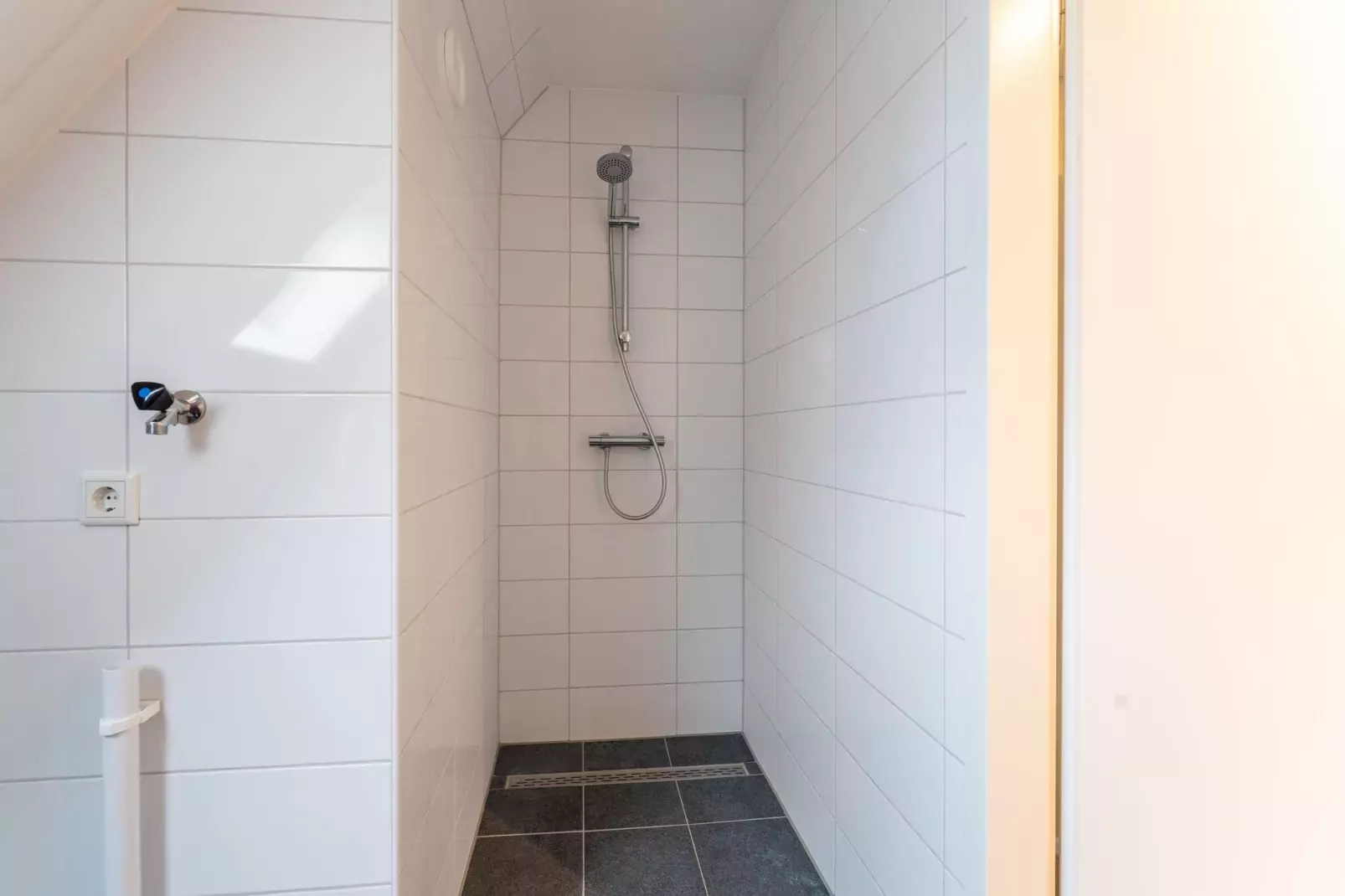 De Kokmeeuw Huis Nr 11-Bathroom