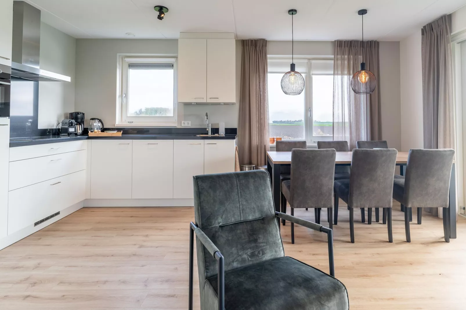 De Tuureluur Huis Nr 48-Dining room
