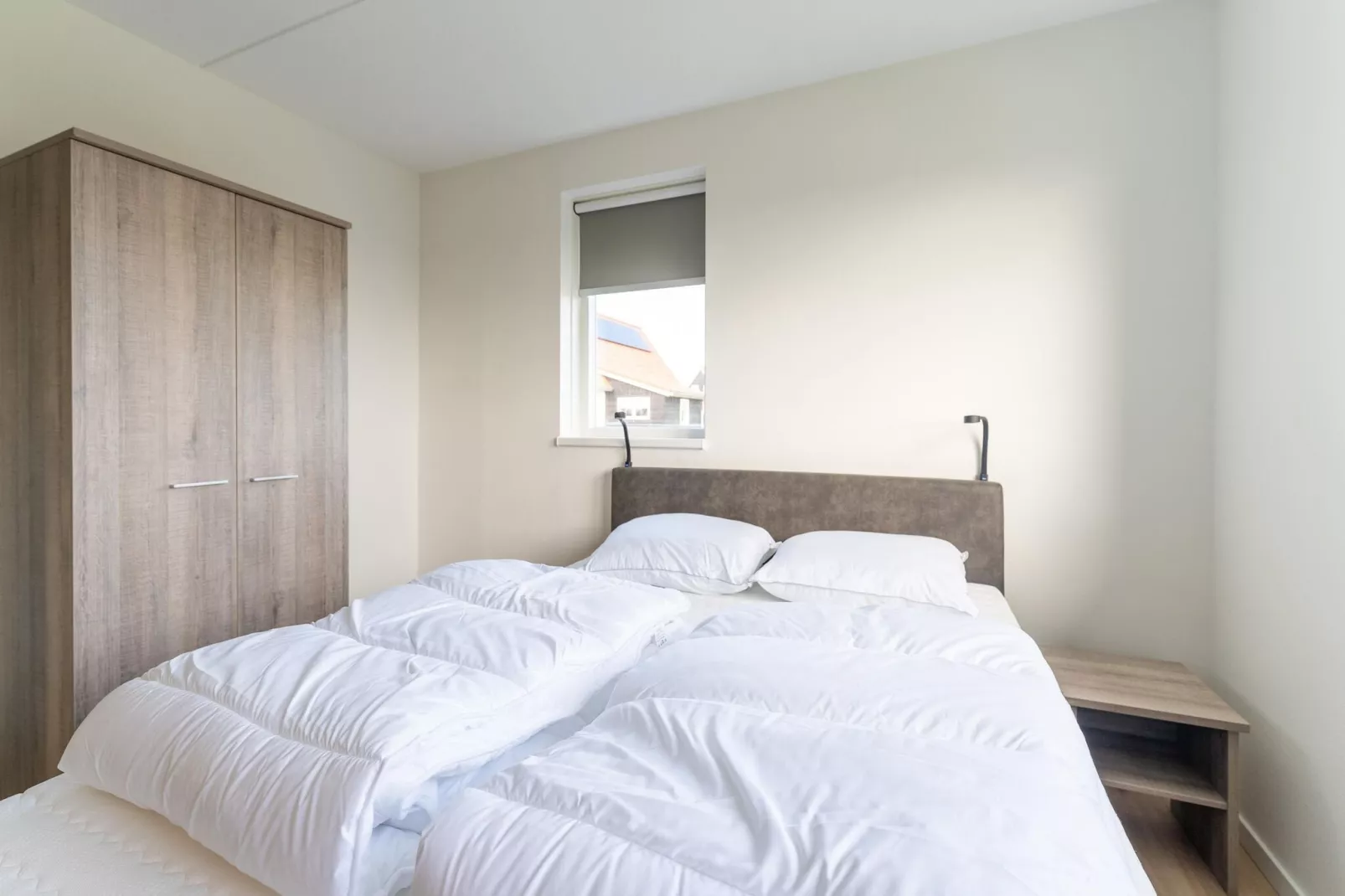De Tuureluur Huis Nr 48-Bedroom