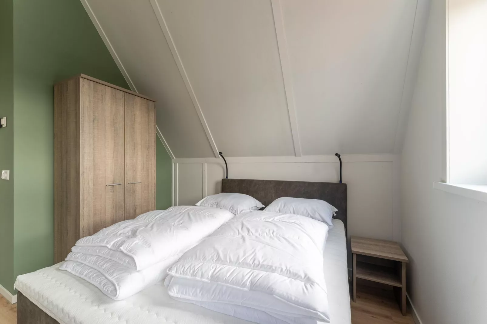De Tuureluur Huis Nr 48-Bedroom