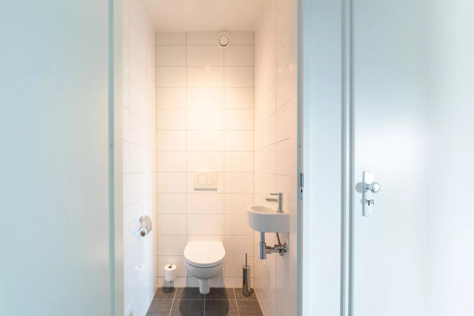 De Tuureluur Huis Nr 48-Bathroom