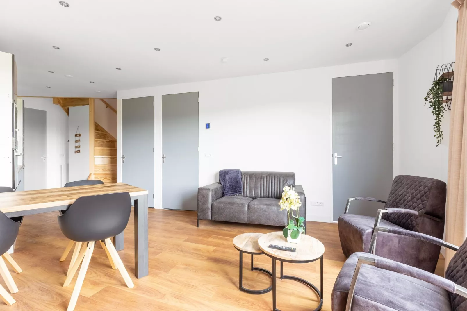 NR 4-Living room