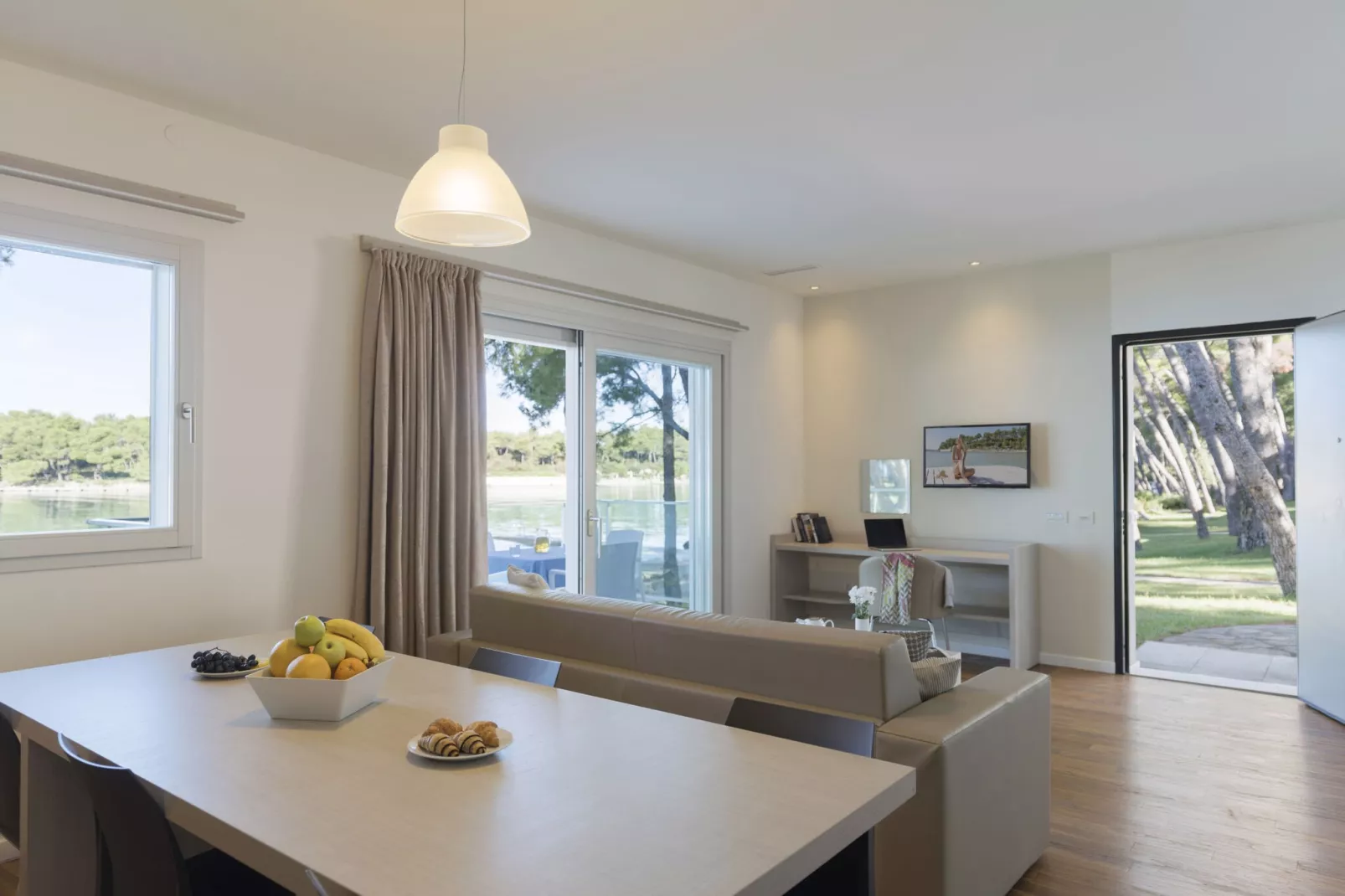 Residence Premium Crvena Luka Family Apartment 88 qm Park view-Esszimmer