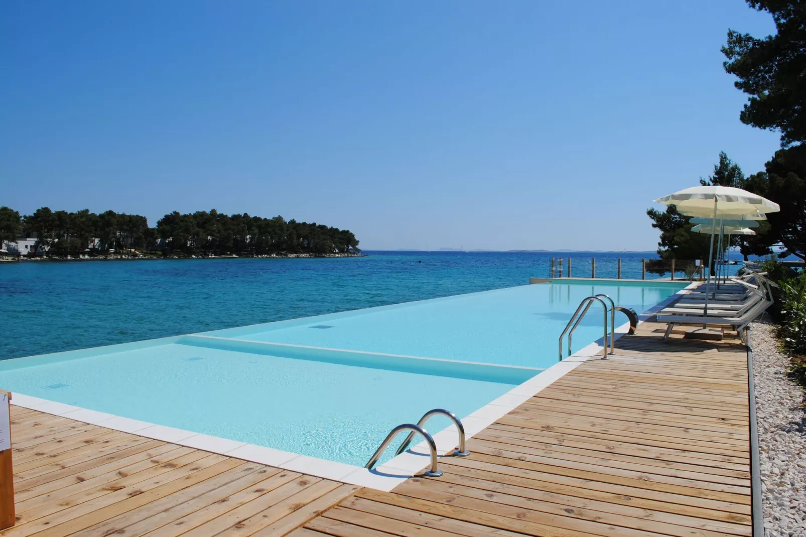 Residence Premium Crvena Luka Family Apartment 88 qm Park view-Schwimmbad