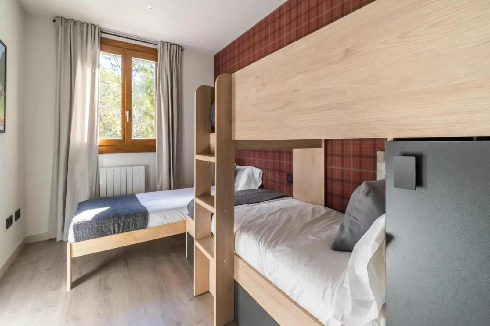 NATUSliving Benasque E-Bedroom