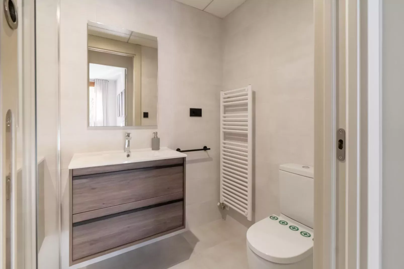 NATUSliving Benasque E-Bathroom