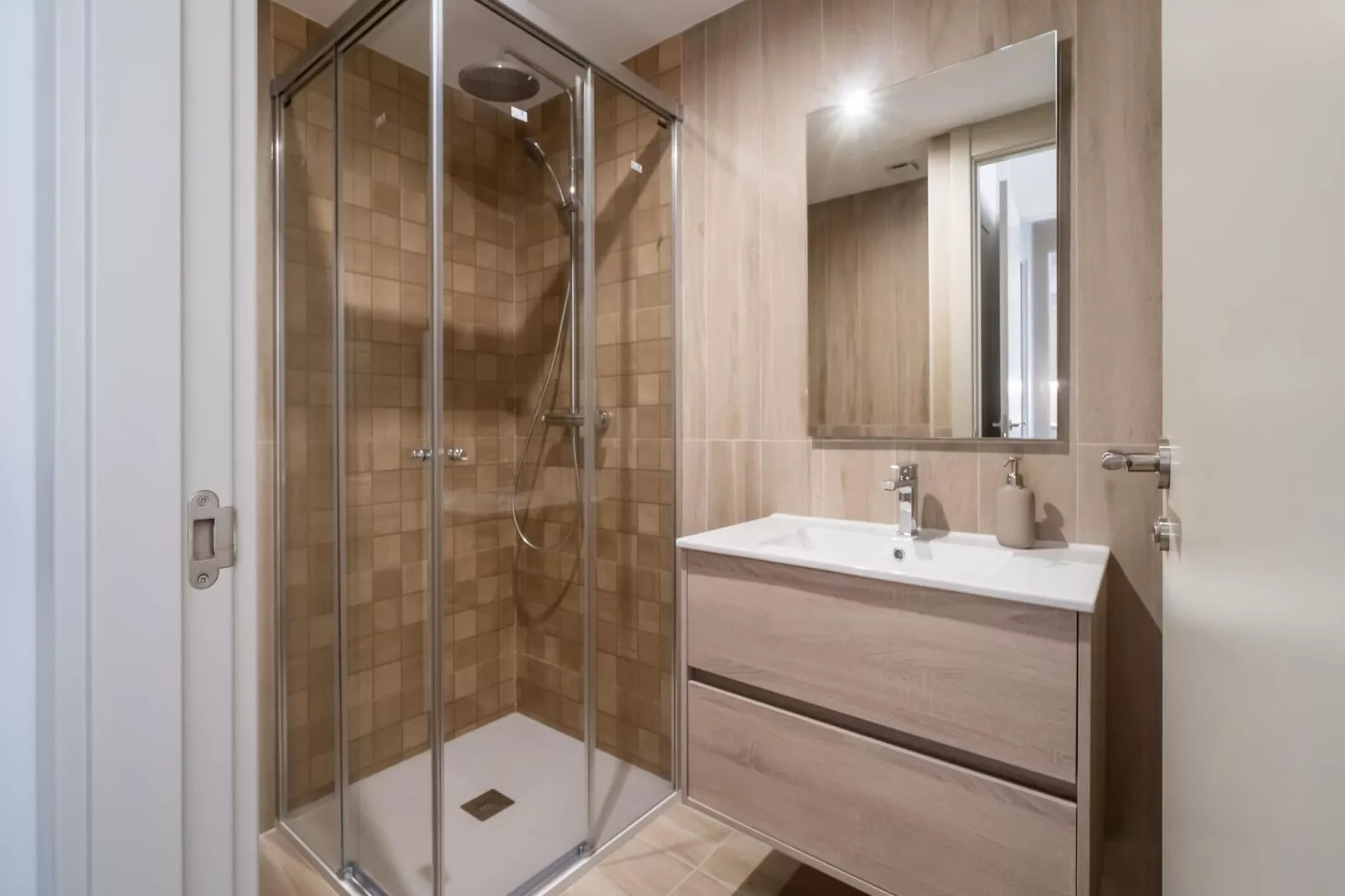 NATUSliving Benasque E-Bathroom