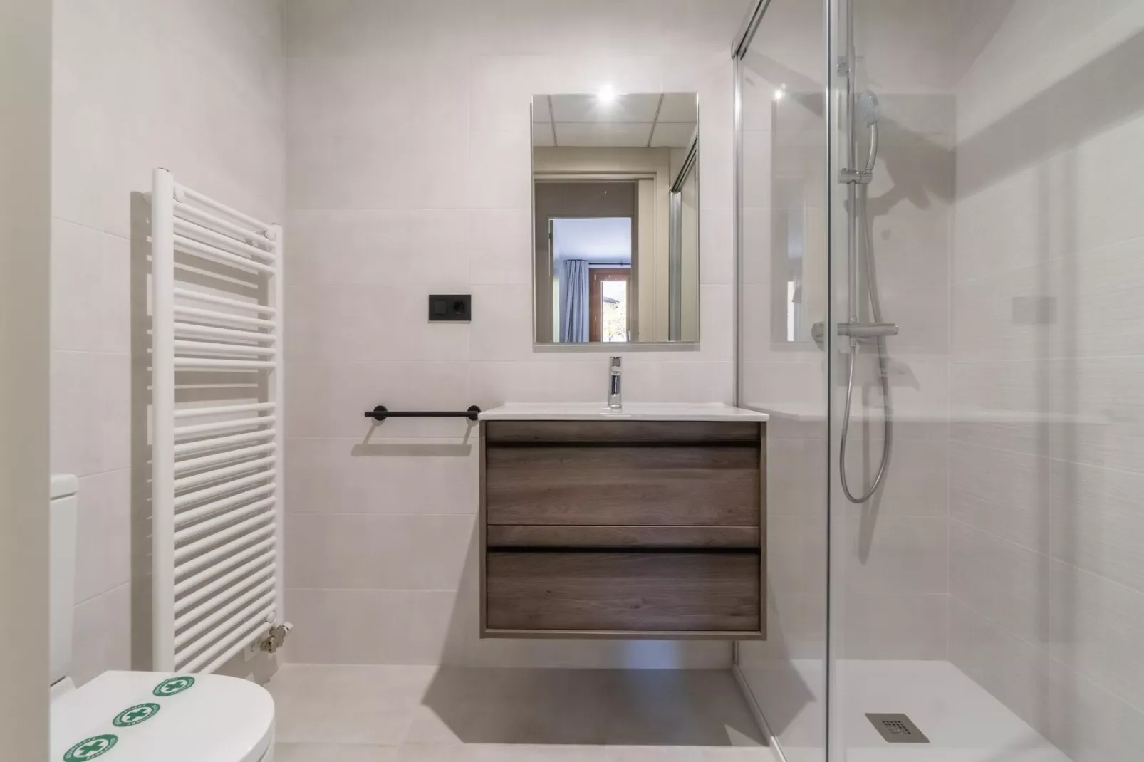 NATUSliving Benasque B-Bathroom