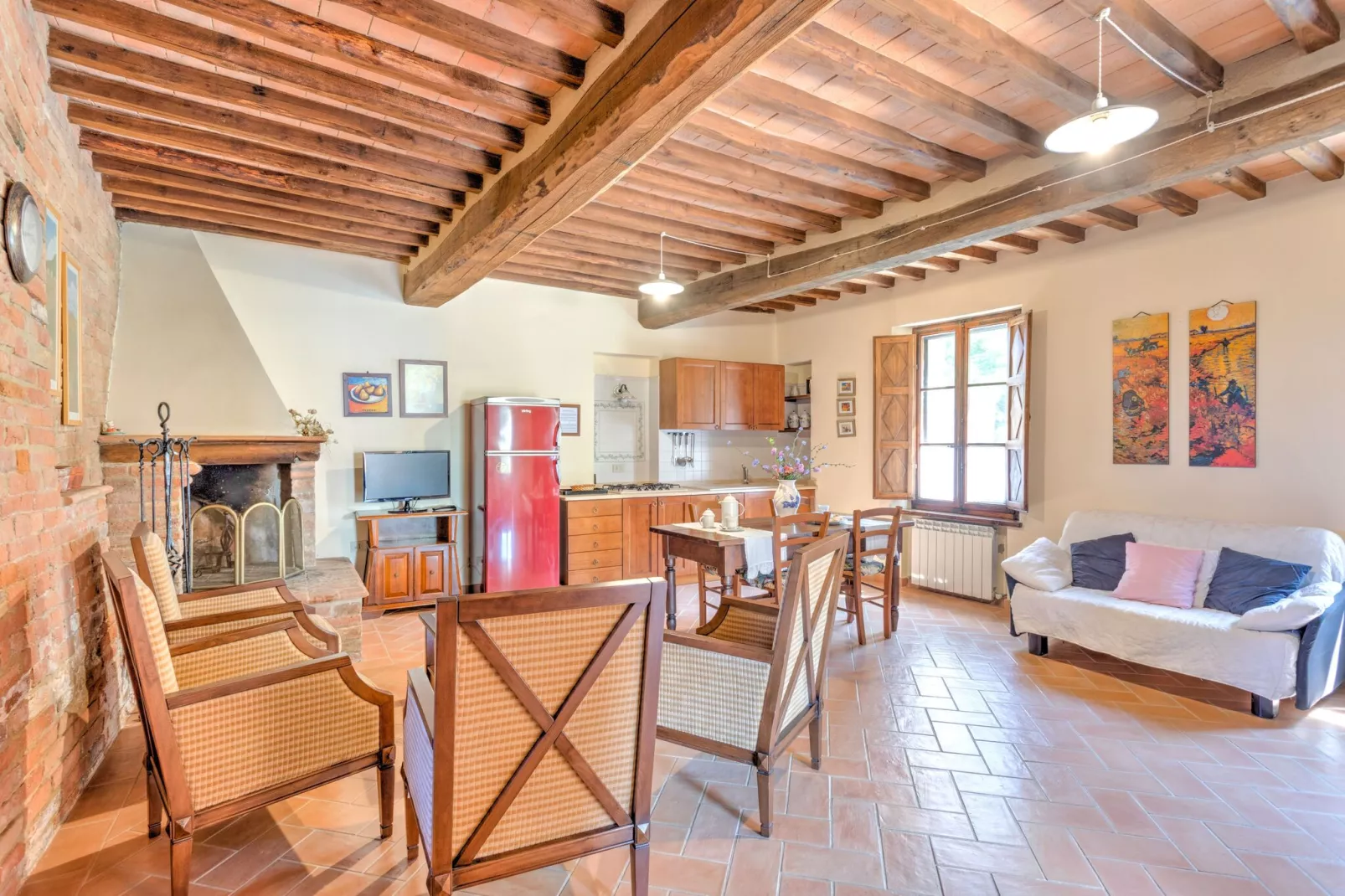 Le Ginestre-Living room