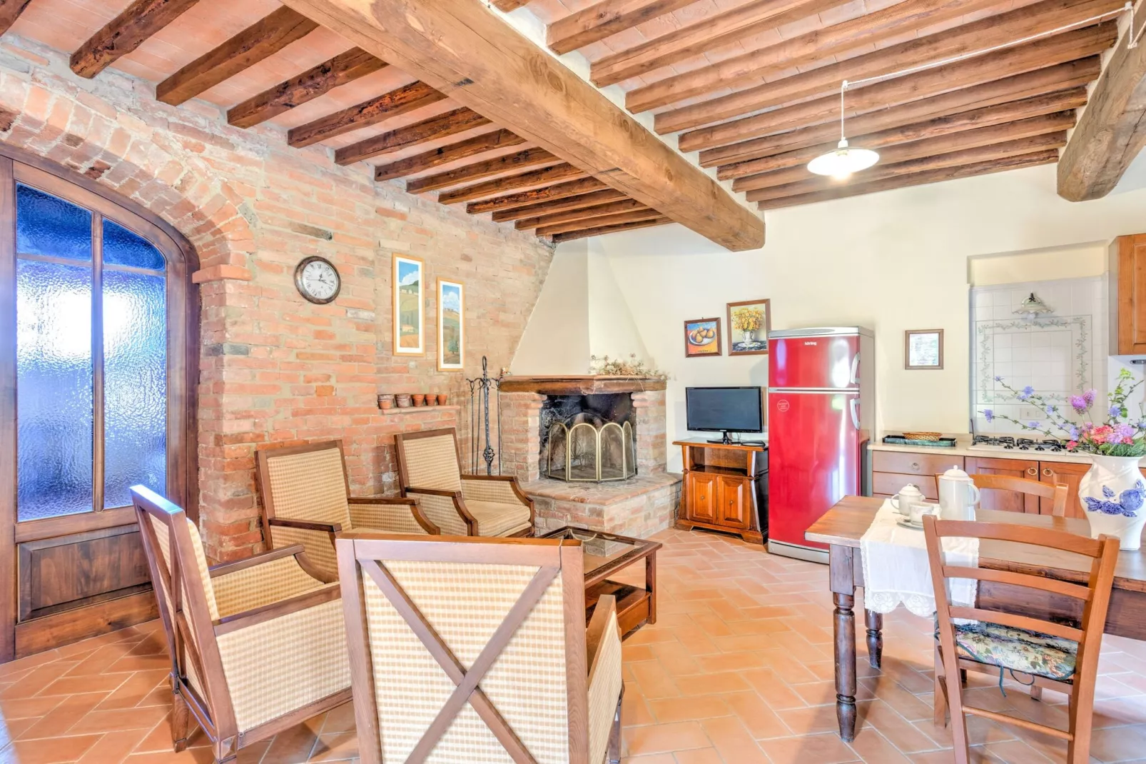 Le Ginestre-Living room