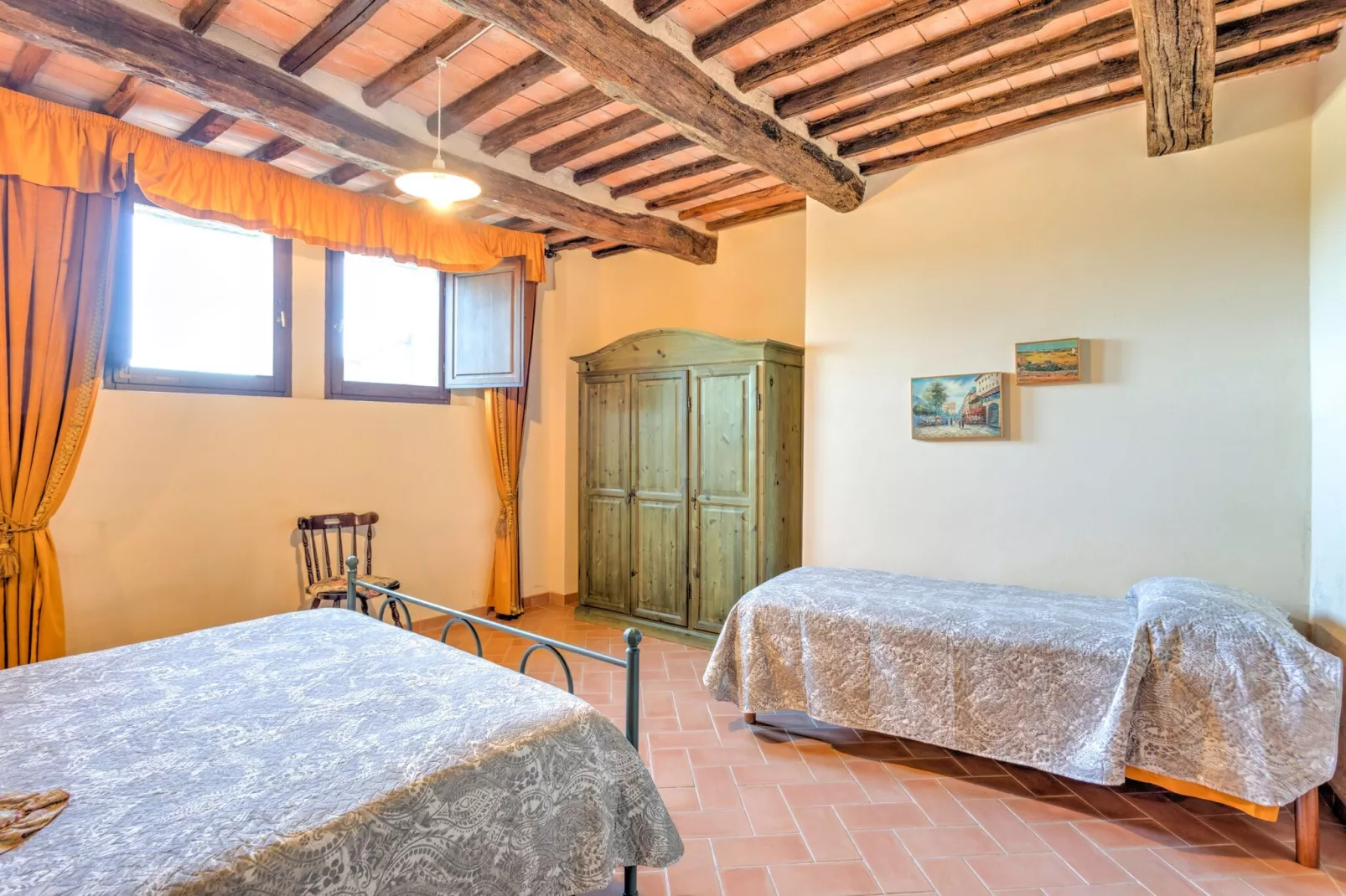 Le Ginestre-Bedroom