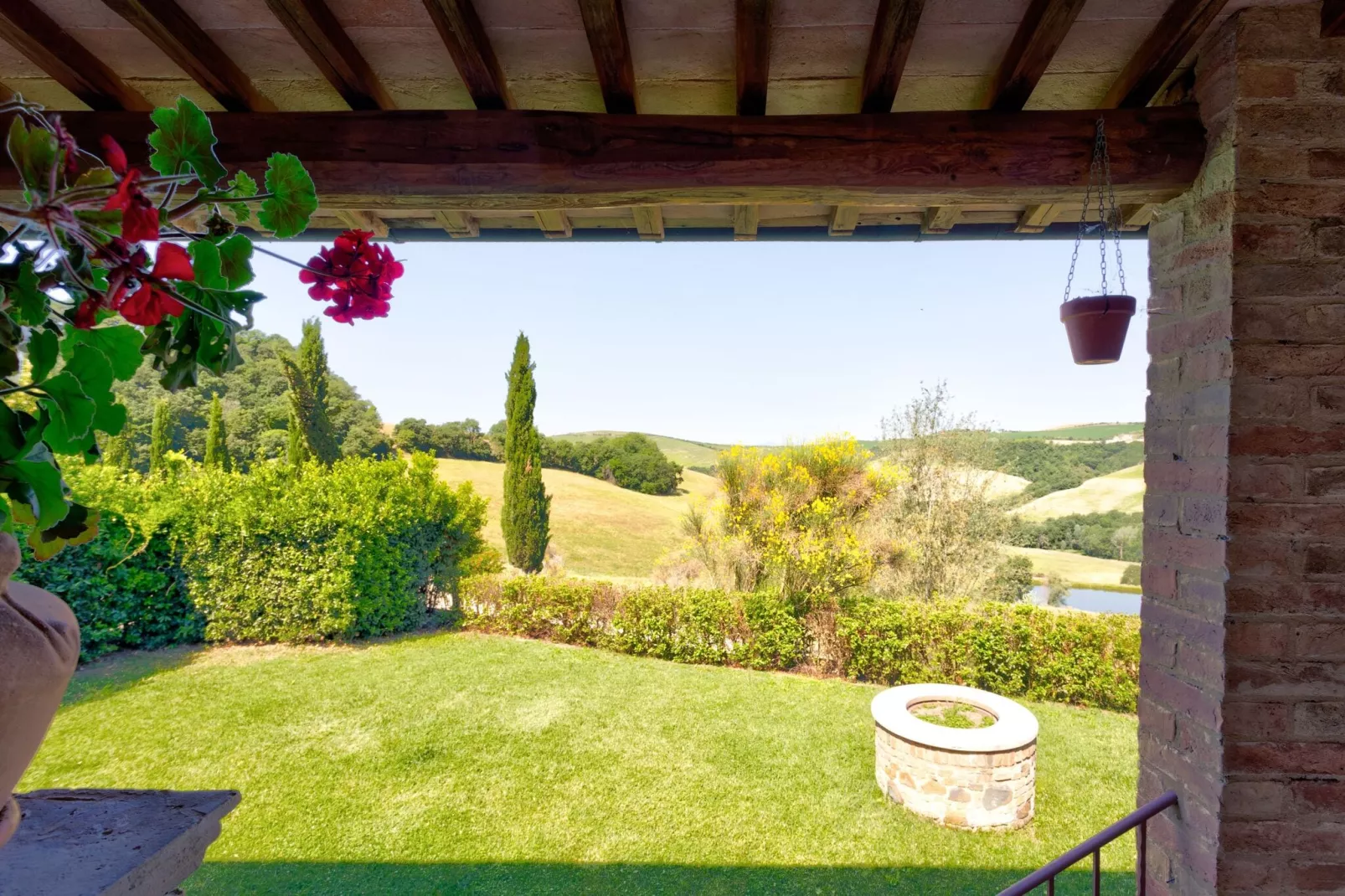 Il Melograno-Gardens summer