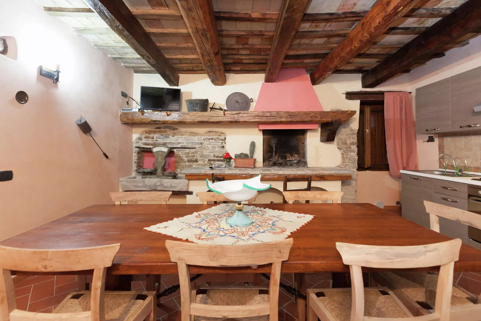 Sole-Dining room