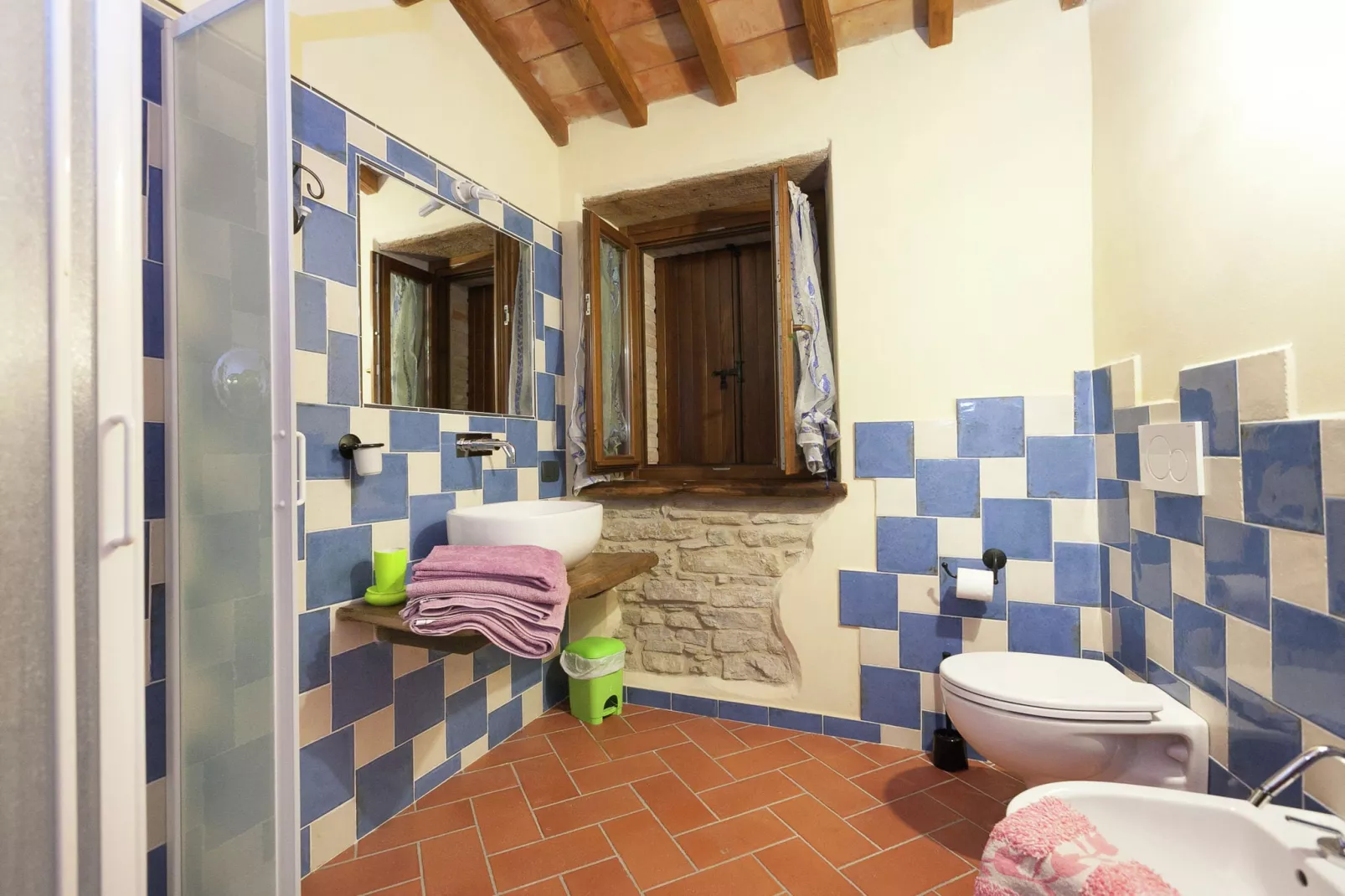 Sole-Bathroom