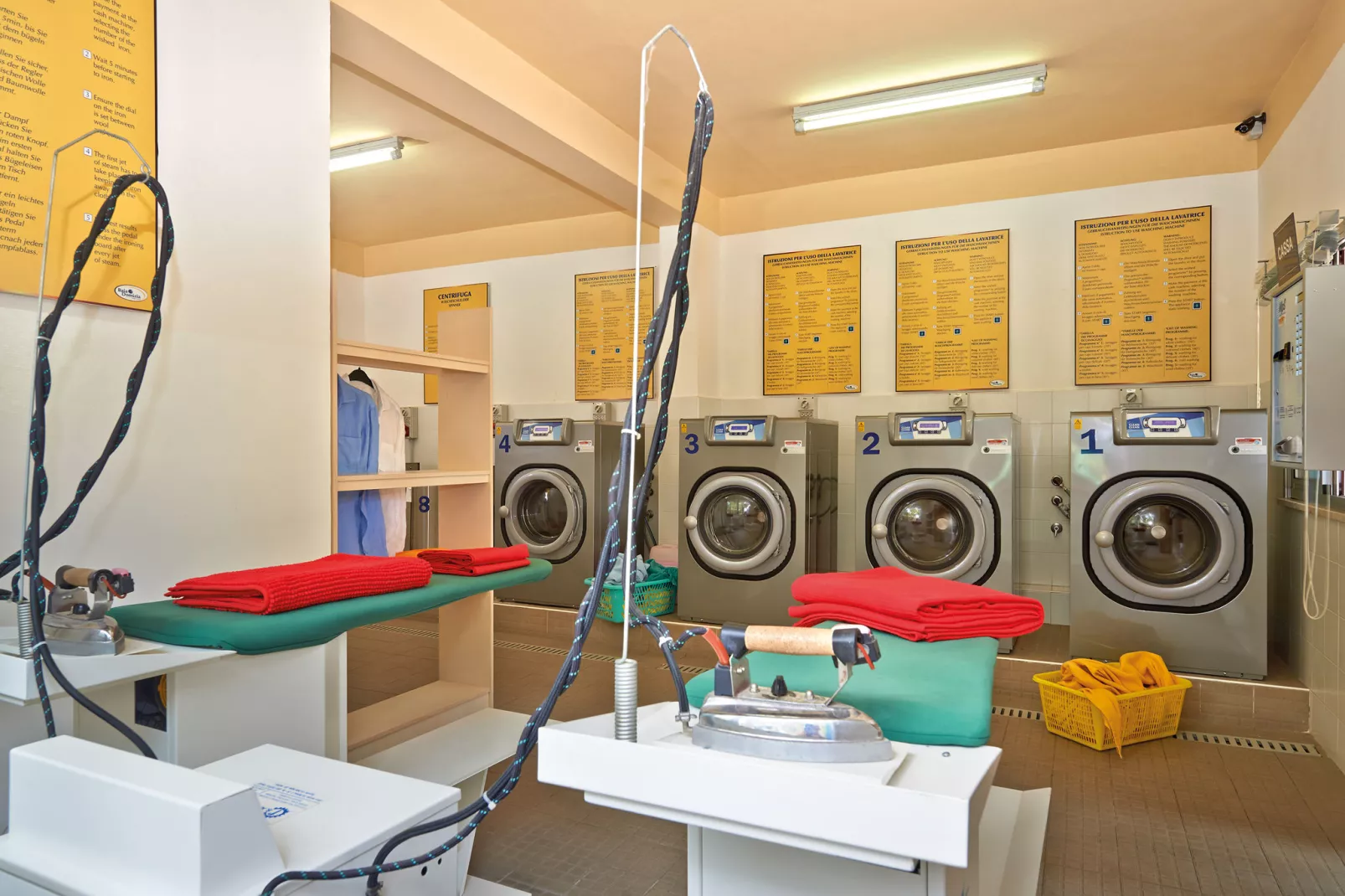 Baia Domizia Villaggio Camping D3-Park facilities
