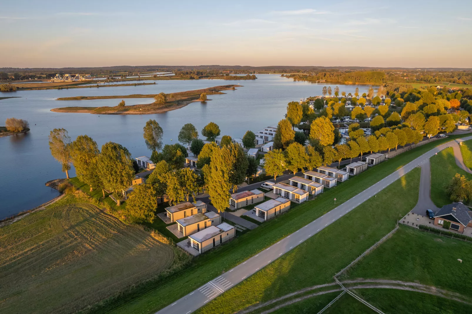 MarinaPark Bad Nederrijn 5-Areas summer 1km