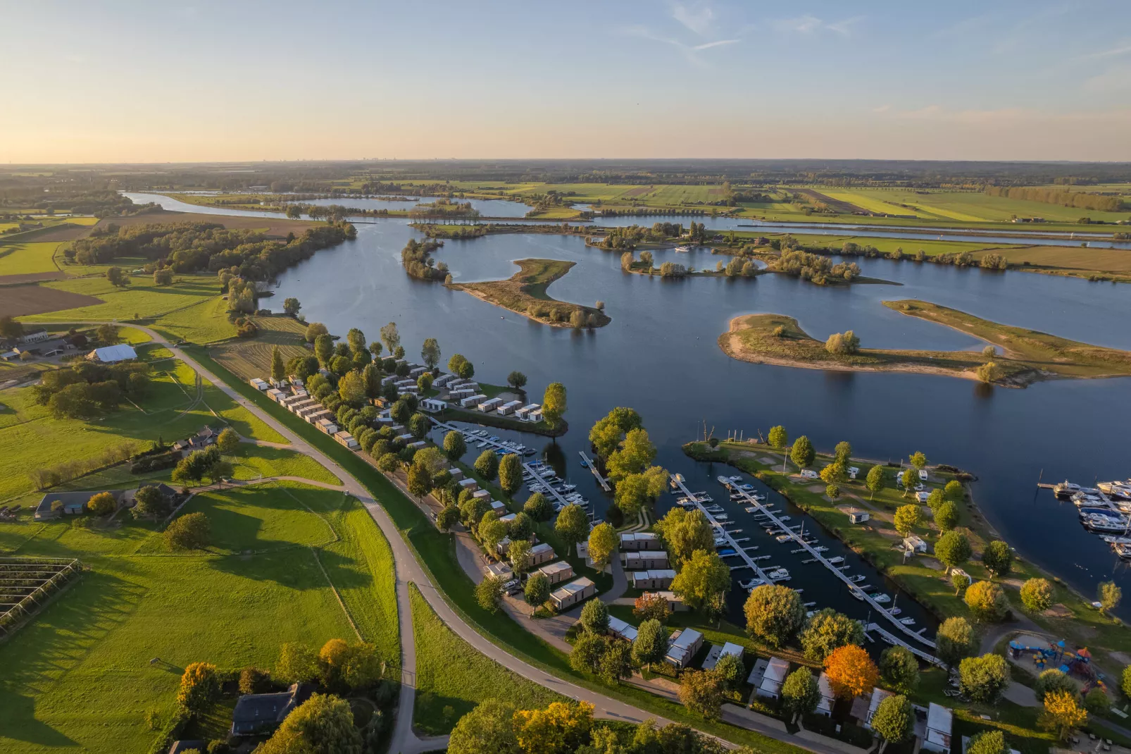 MarinaPark Bad Nederrijn 5-Areas summer 1km
