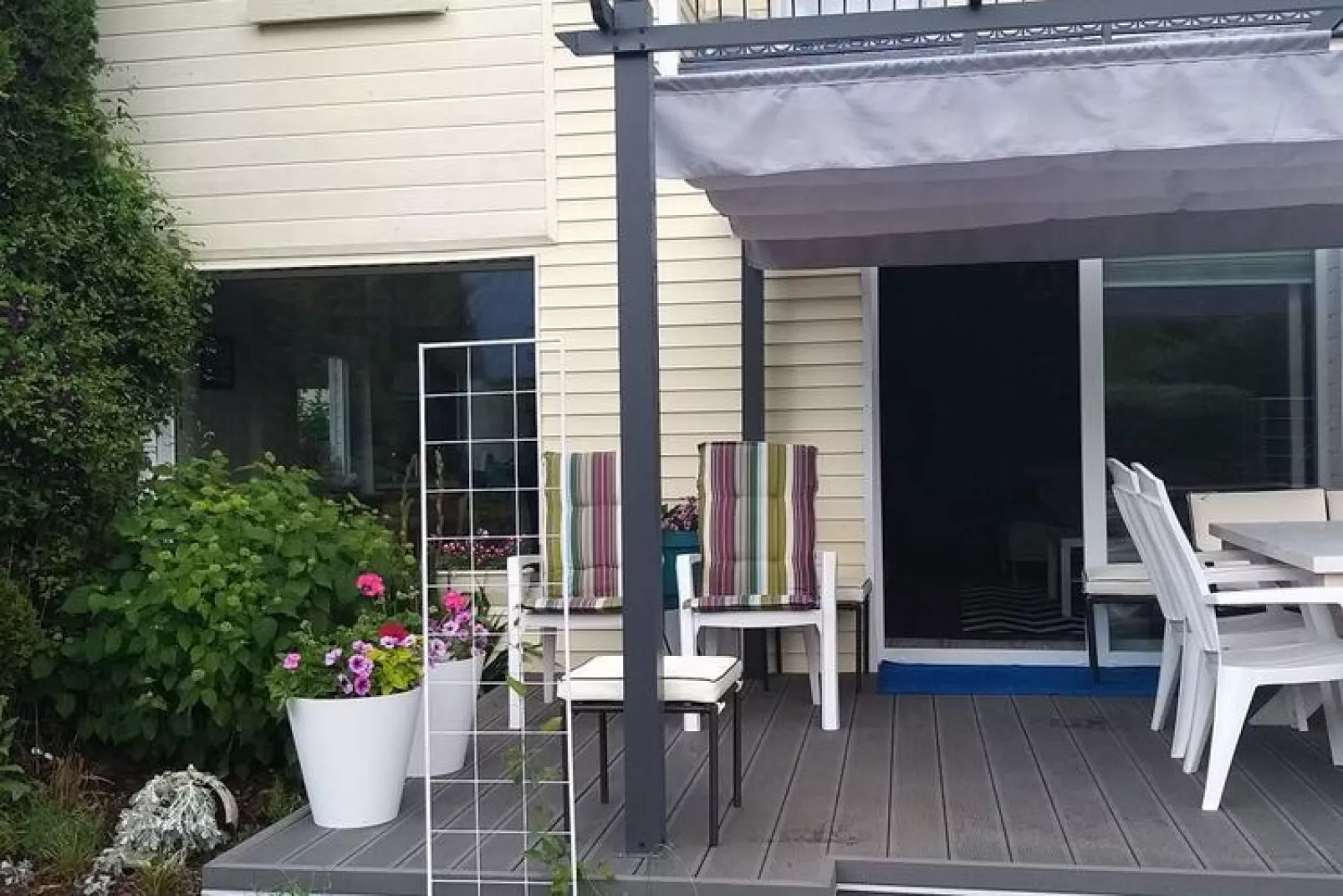 Holiday home Seahorse Rowy-Terrace balcony