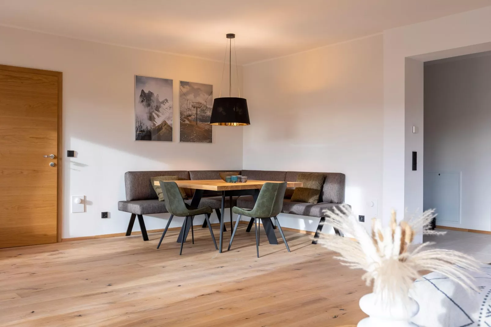 Hideaway Dachstein West 1-Dining room