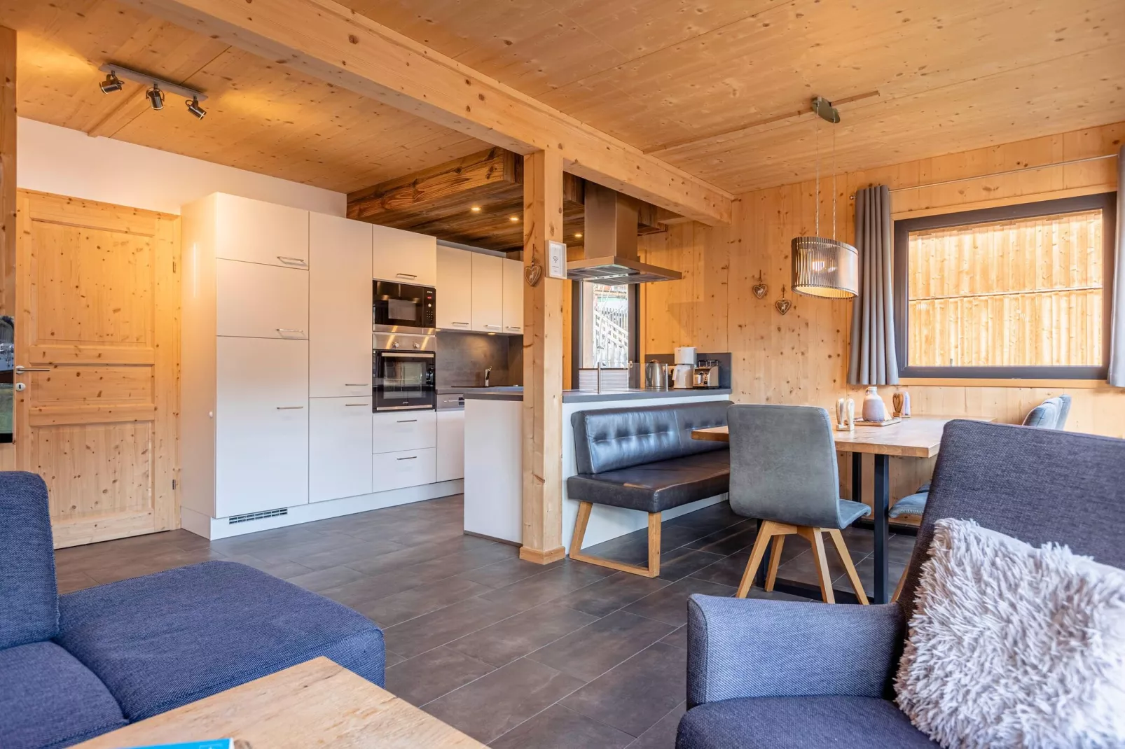 Bergeralm Chalets 1-Living room