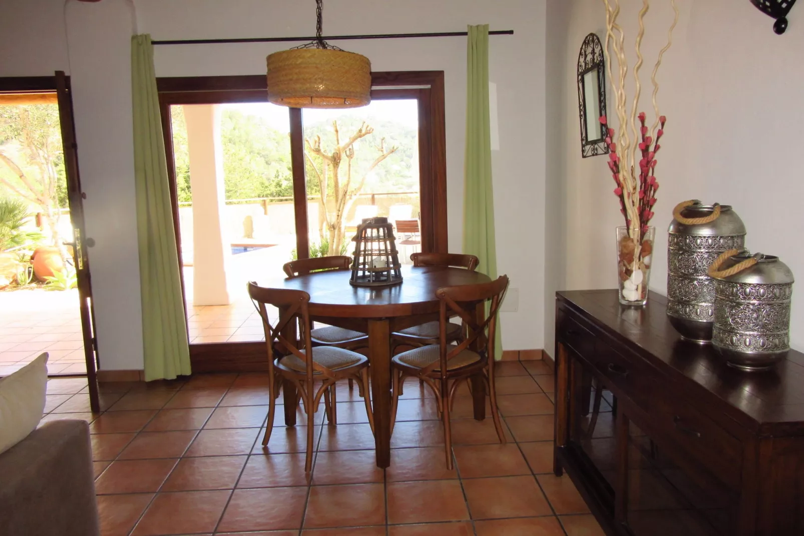 Casa Jacuzzi-Living room