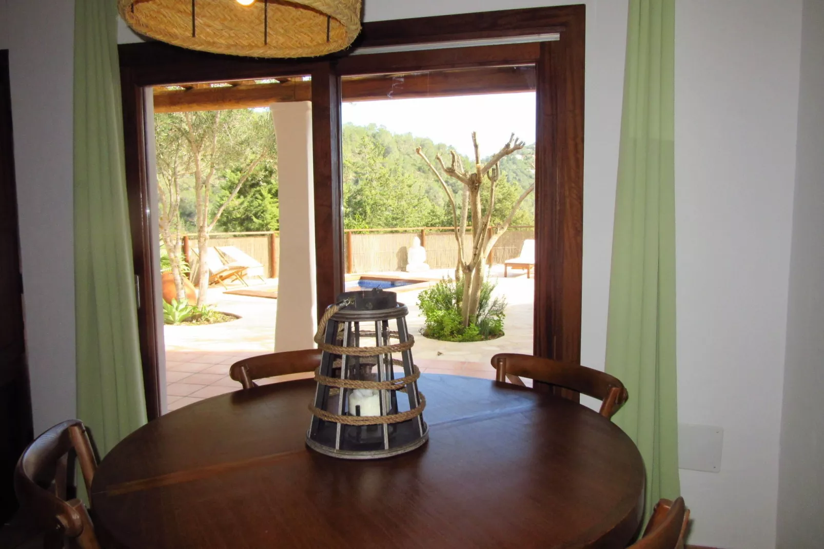 Casa Jacuzzi-Living room