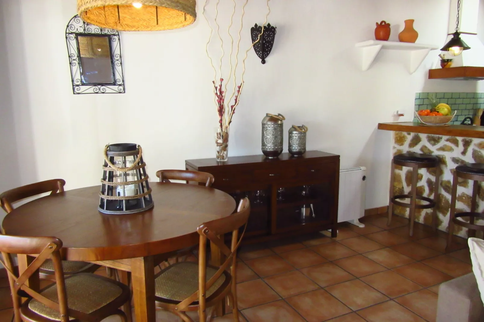Casa Jacuzzi-Dining room