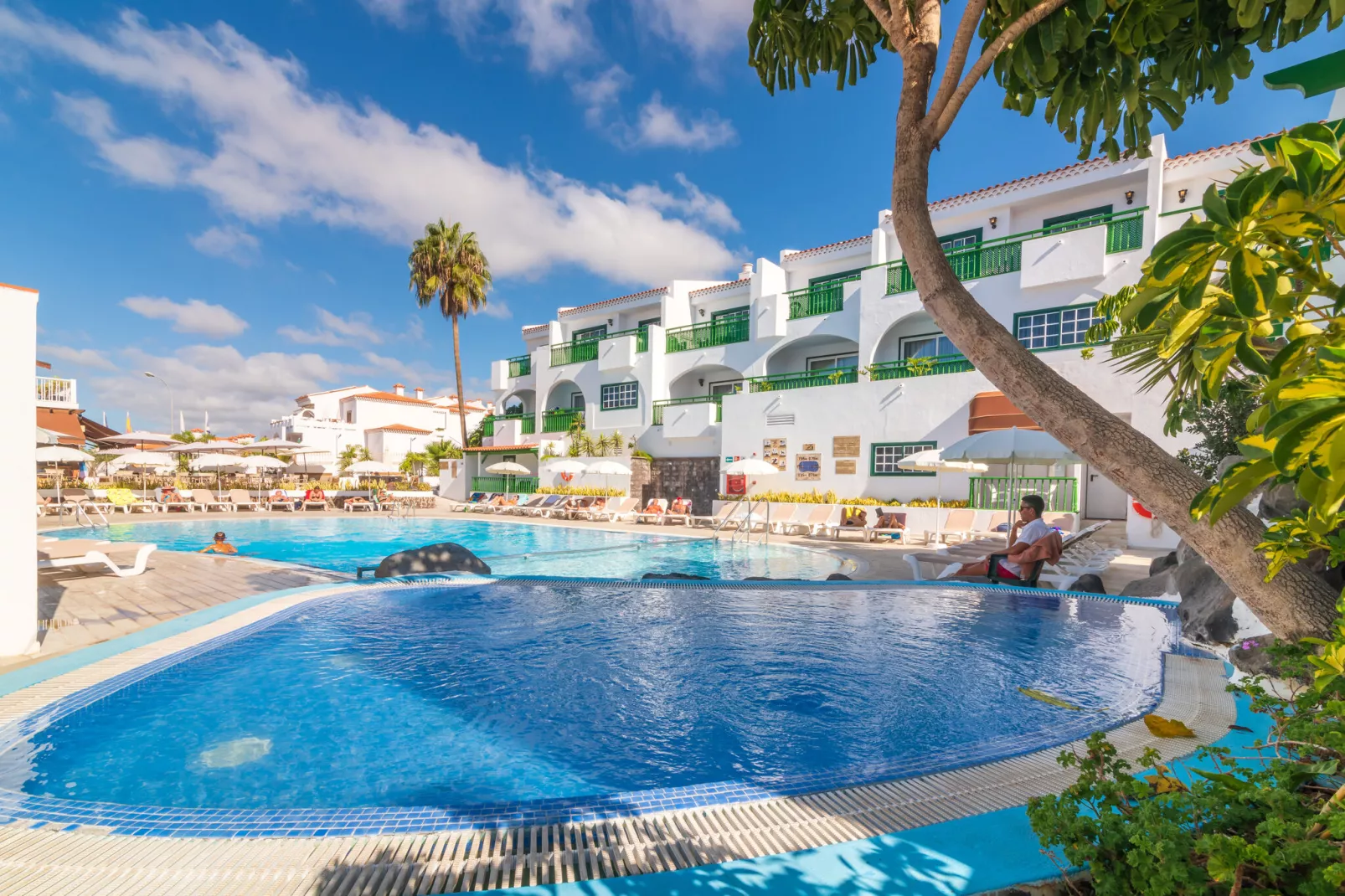 Costa Adeje 2bedrooms 4adults-Exterior summer
