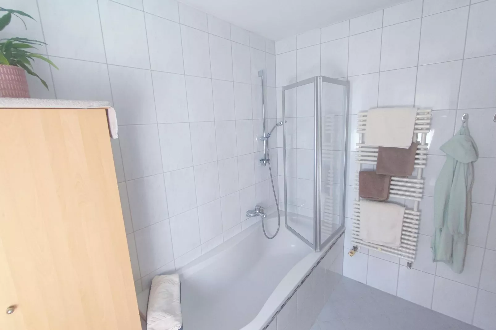 Haus Annelies-Bathroom