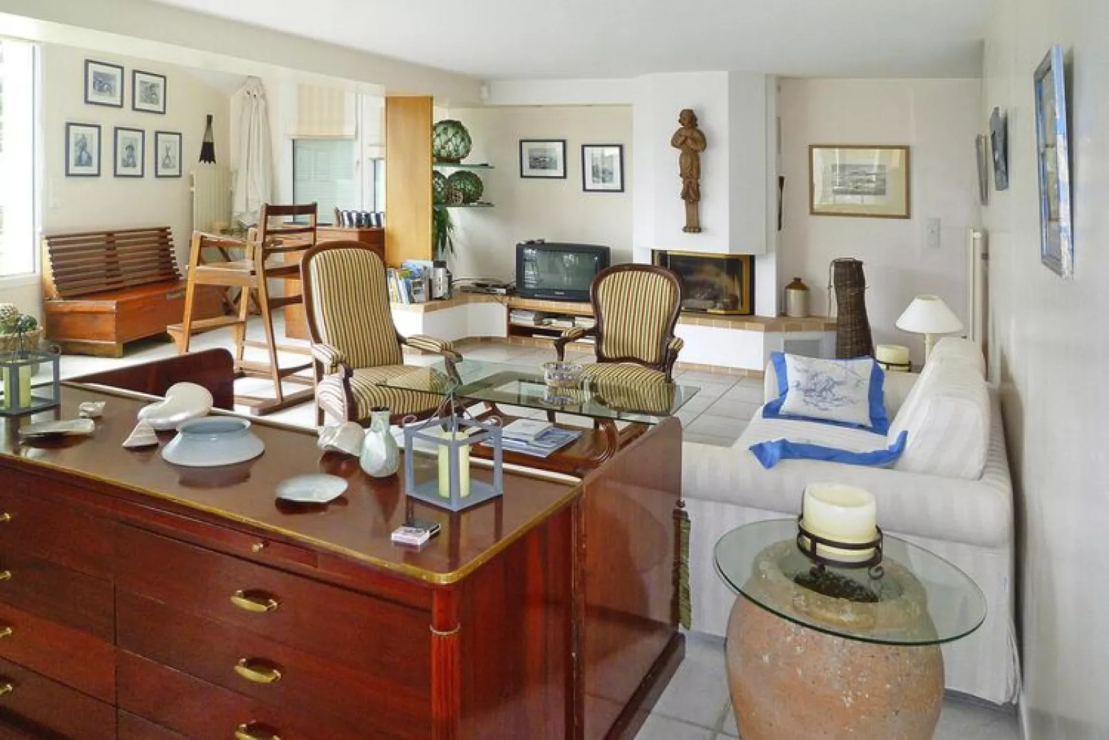 Holiday home sea front with amazing view Larmor-Baden-Living room