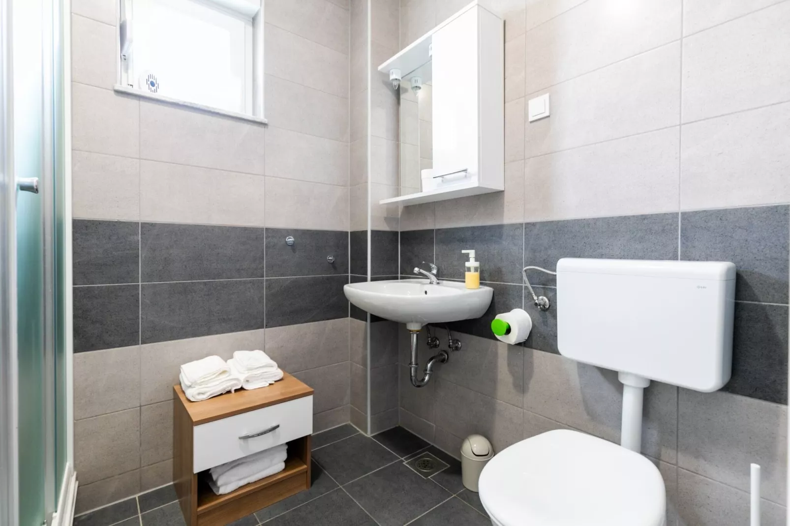 Apartments Sun-Mauro V-Bathroom