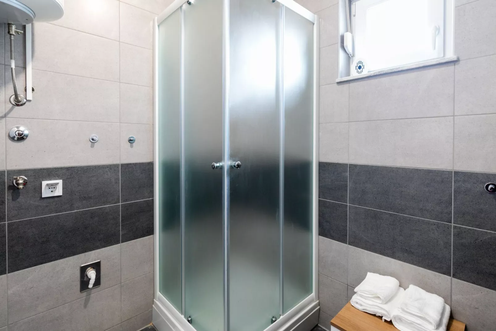 Apartments Sun-Mauro V-Bathroom