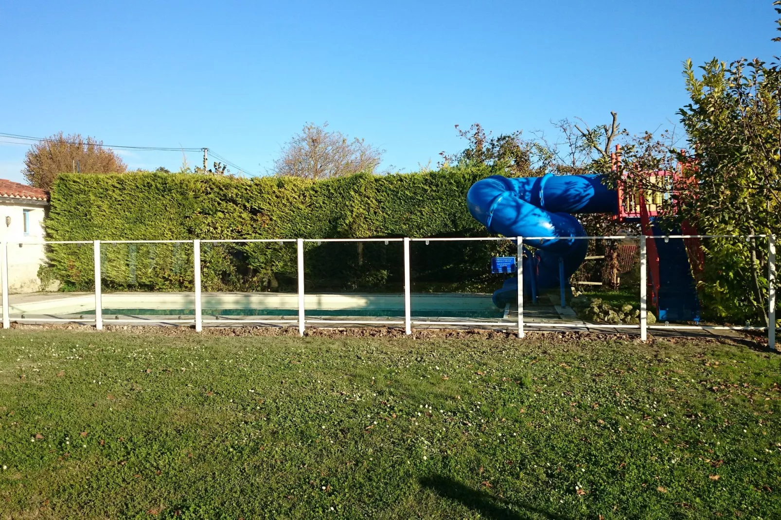 Maison de vacances Lusignac zonder gastverblijf-Pool