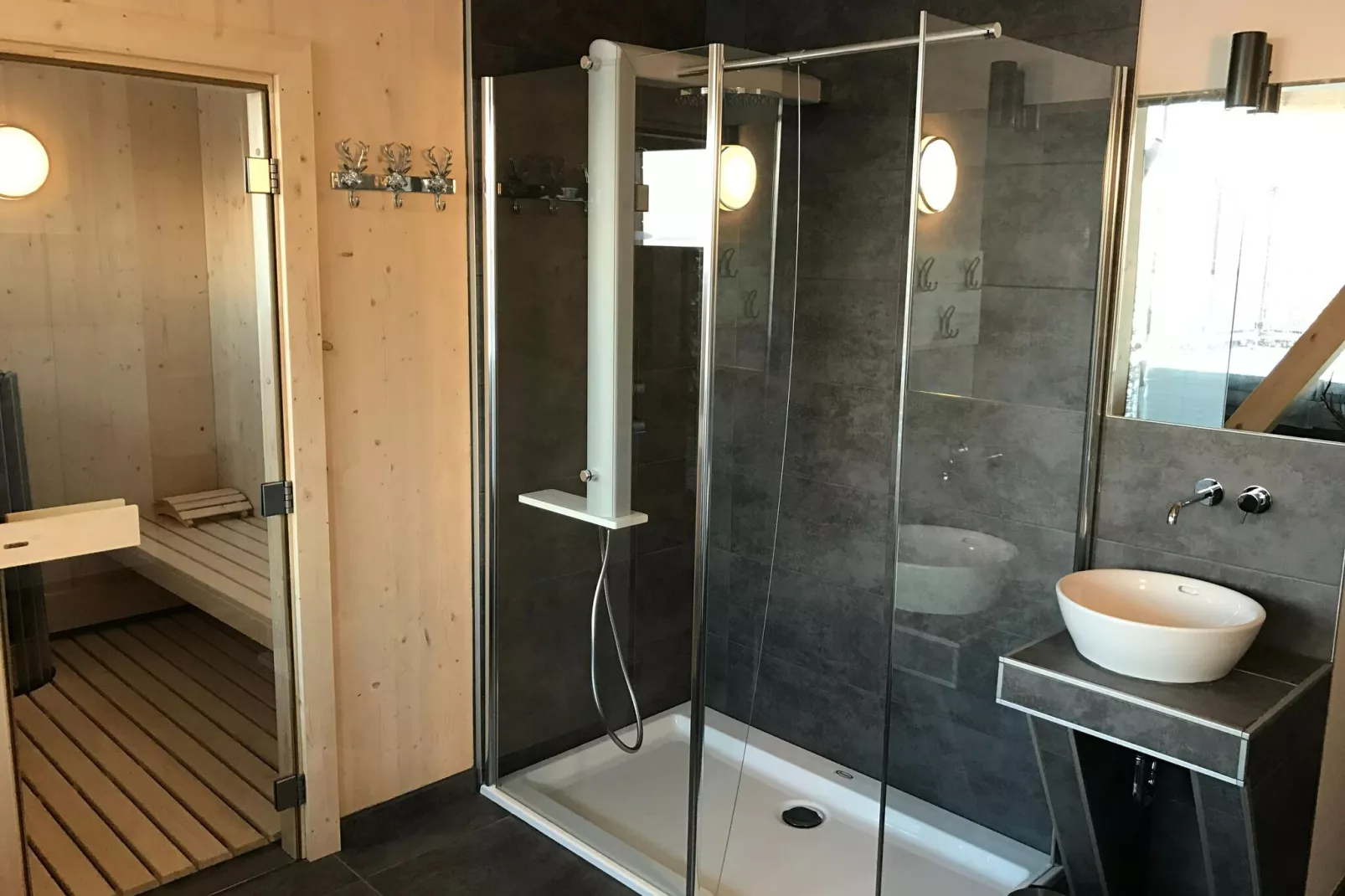 Alpenchalets Reiteralm 11-Bathroom